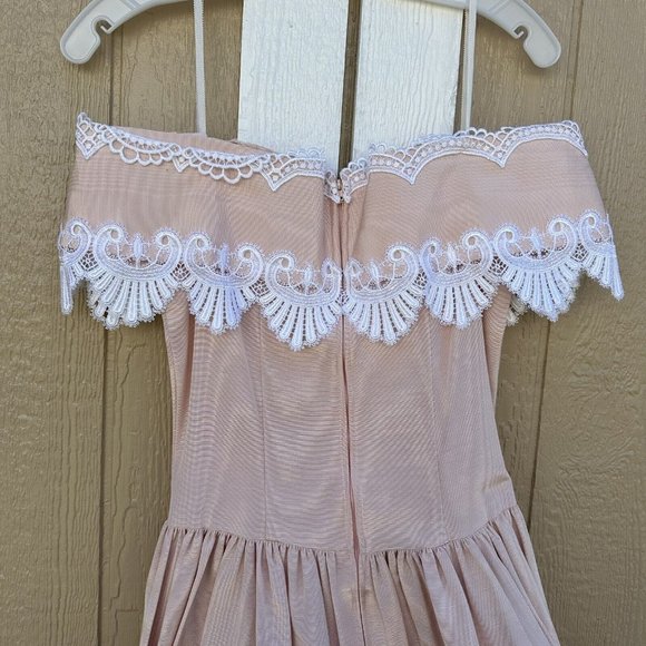 Vintage 90’s Scott McClintock Peach Lace Off Shoulder Party Dress Size 6 - Picture 4 of 9